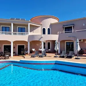Affittacamere Casa Rosa Montes, Luz